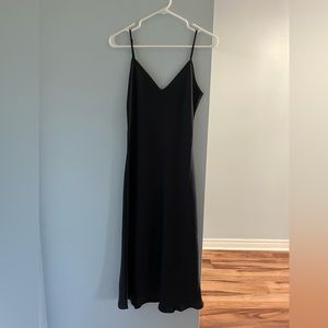 Aritzia Only Slip Midi Dress size small- worn once